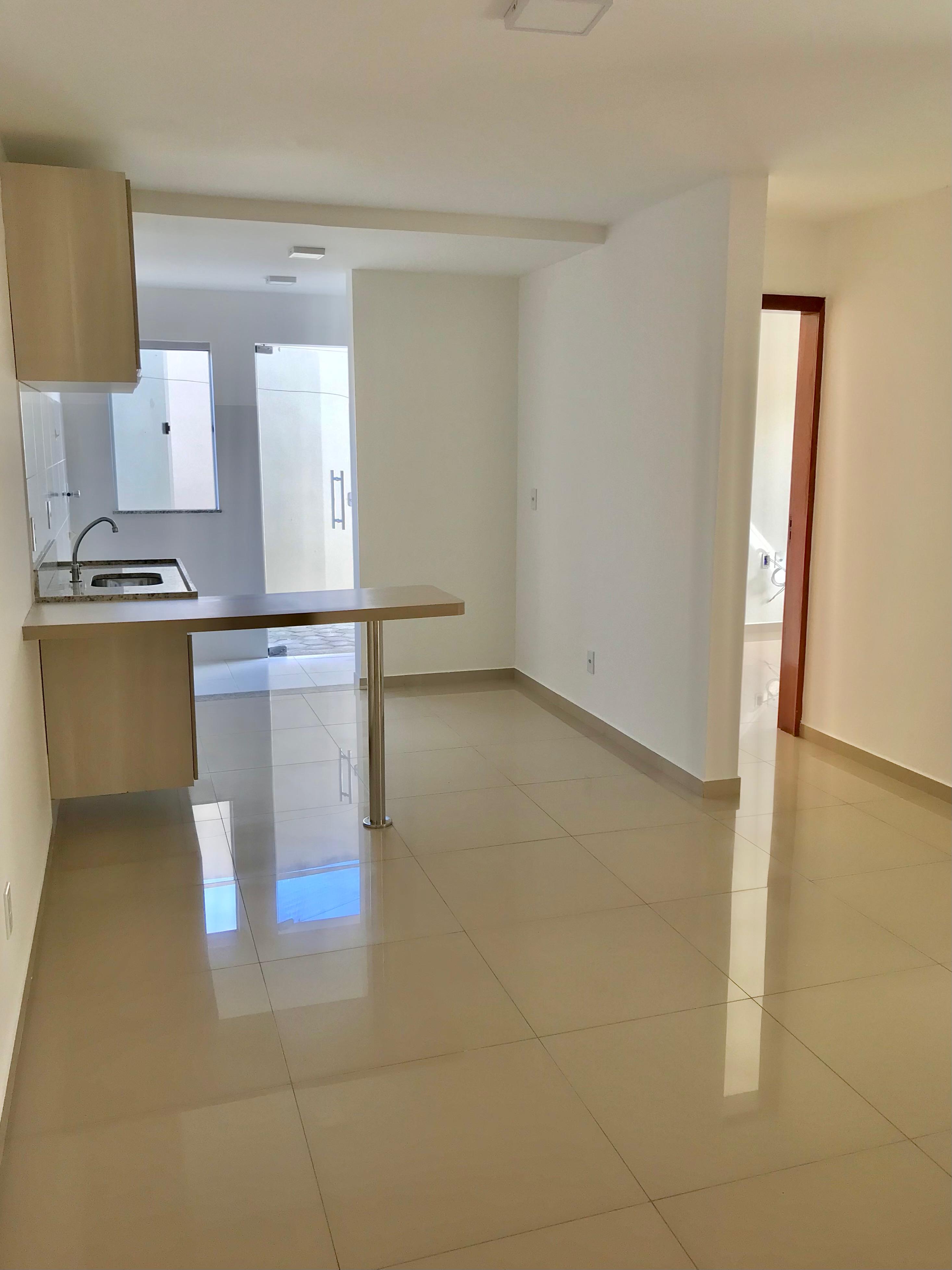 Aluga Apartamento Térreo com 3/4 no Jardins das Acácias