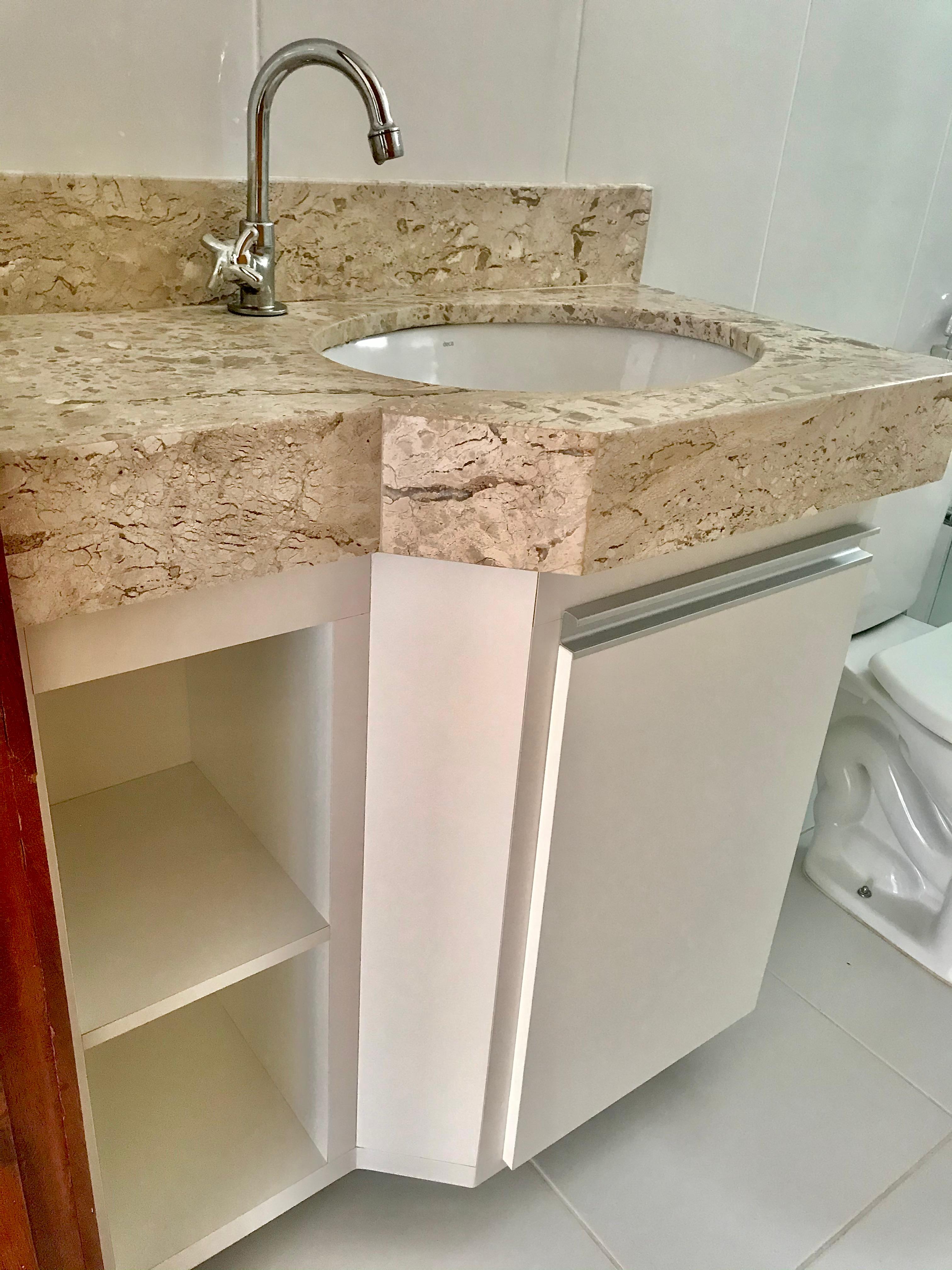 Aluga Apartamento Térreo com 3/4 no Jardins das Acácias