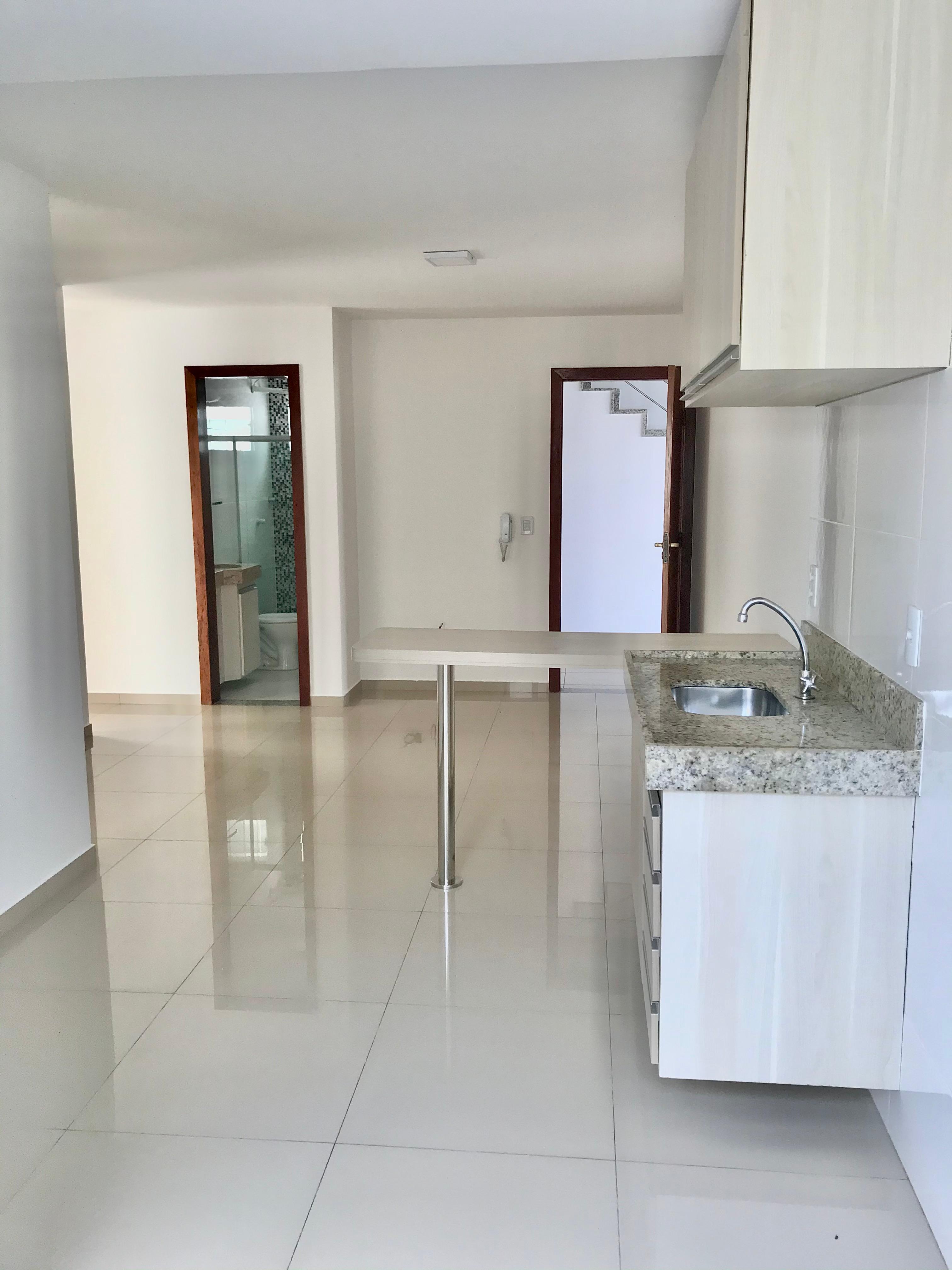 Aluga Apartamento Térreo com 3/4 no Jardins das Acácias