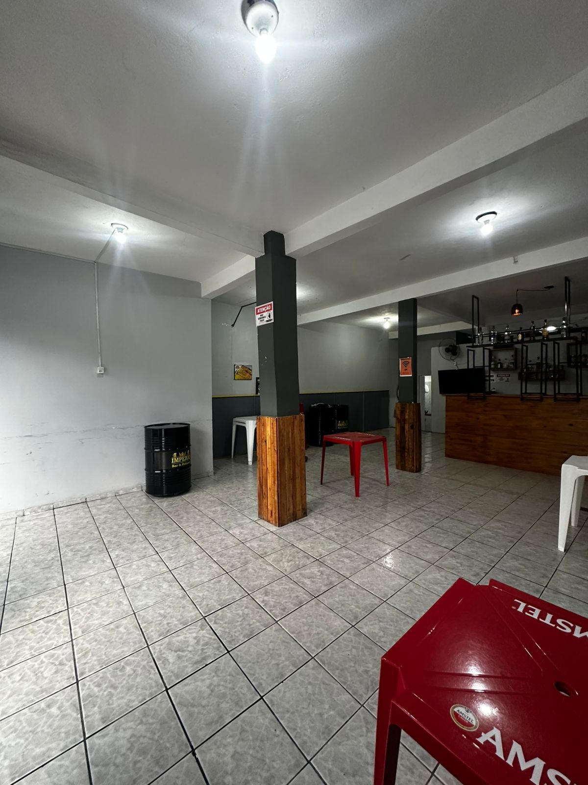 Vende prédio comercial no bairro Moisés reis