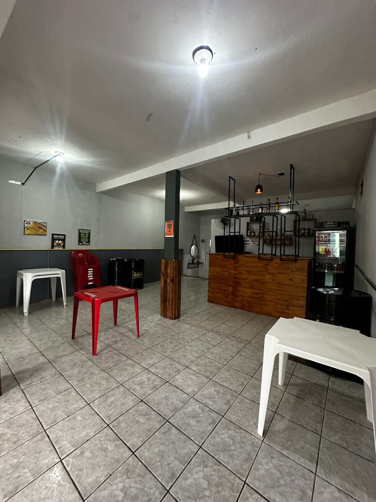 Vende prédio comercial no bairro Moisés reis