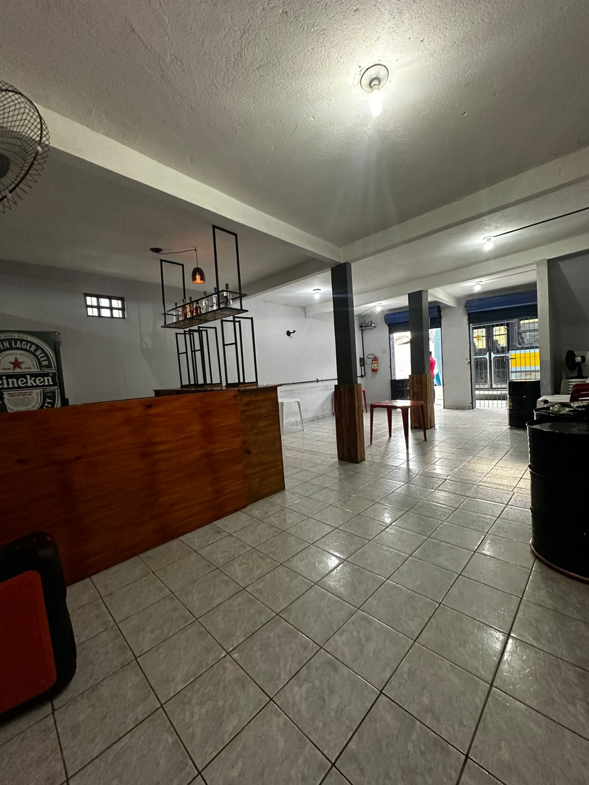 Vende prédio comercial no bairro Moisés reis