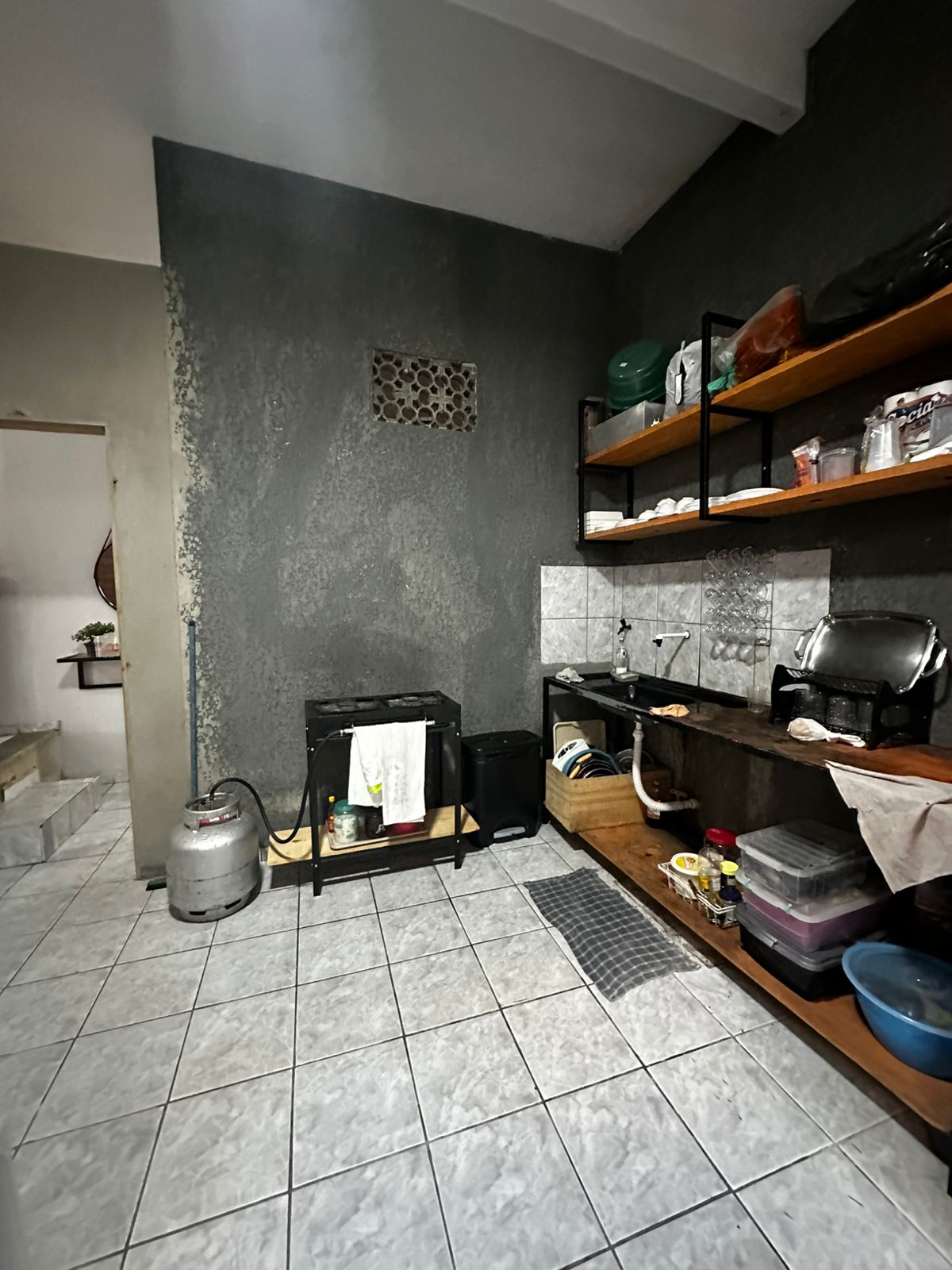 Vende prédio comercial no bairro Moisés reis