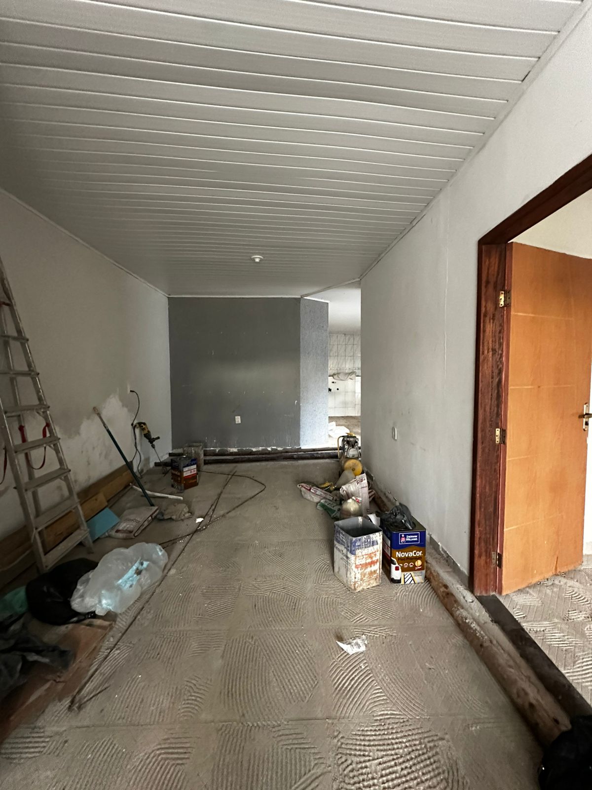 Vende prédio comercial no bairro Moisés reis