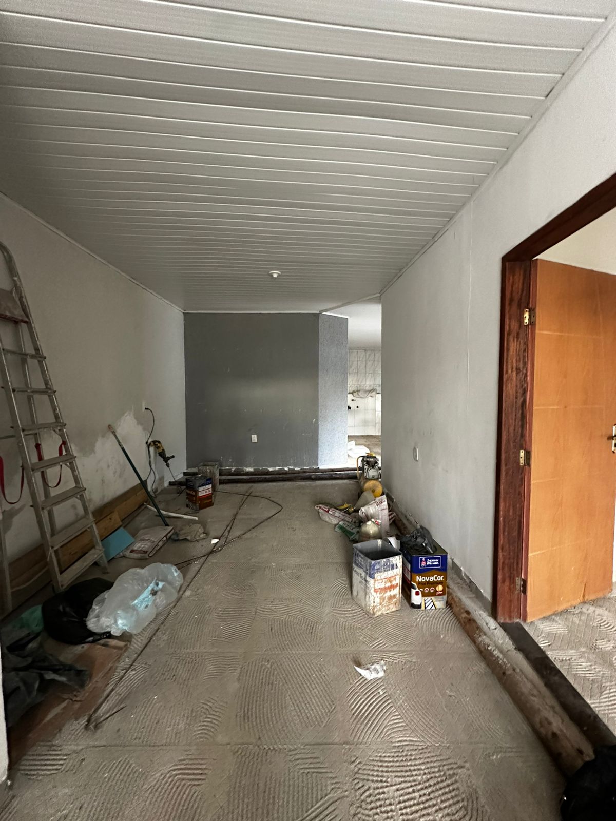Vende prédio comercial no bairro Moisés reis