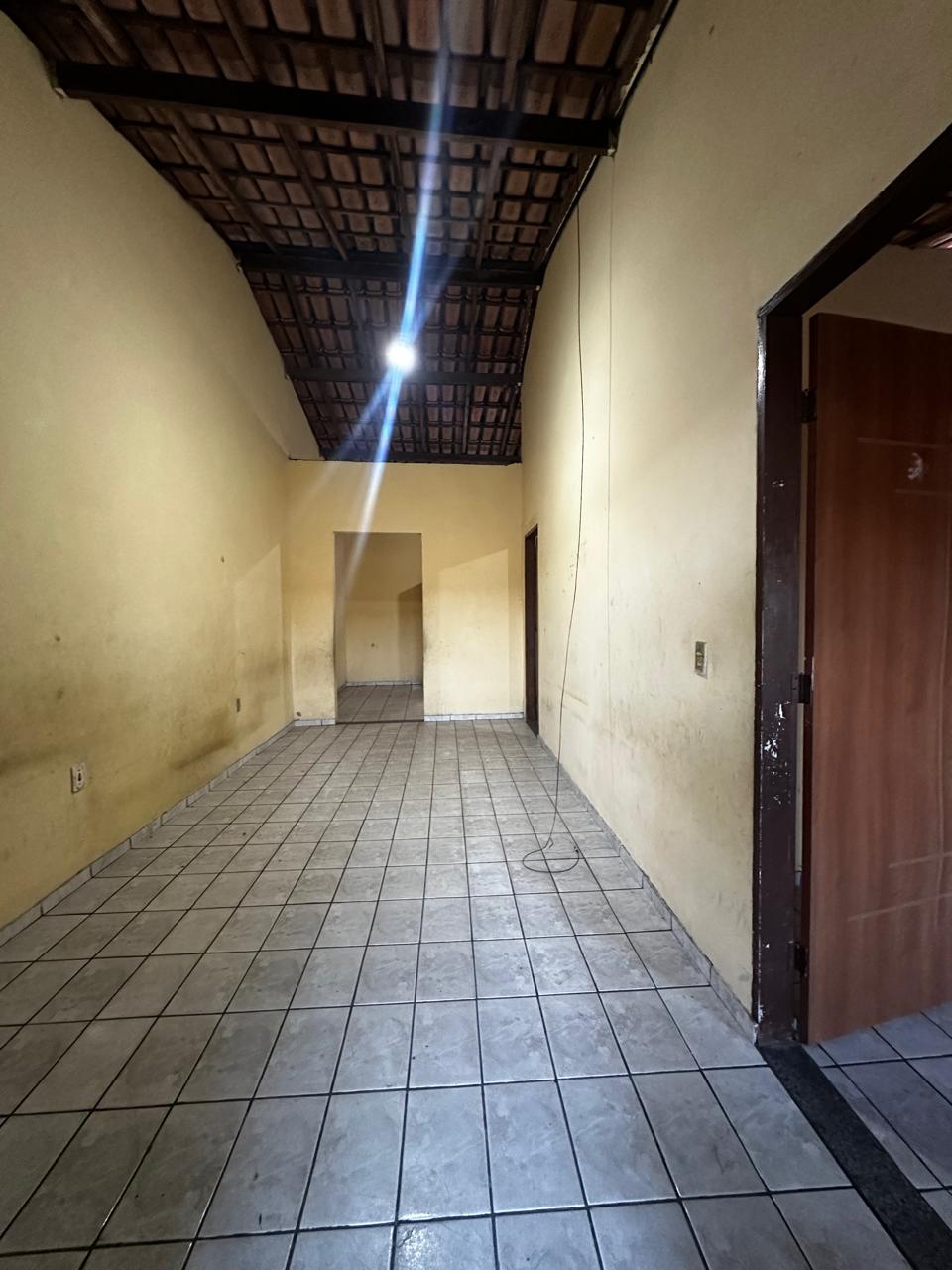 Vende casa no Moisés Reis