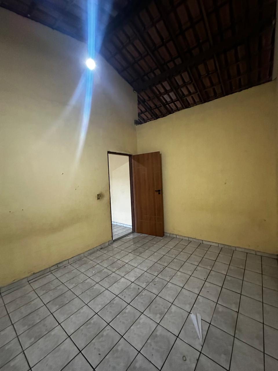 Vende casa no Moisés Reis
