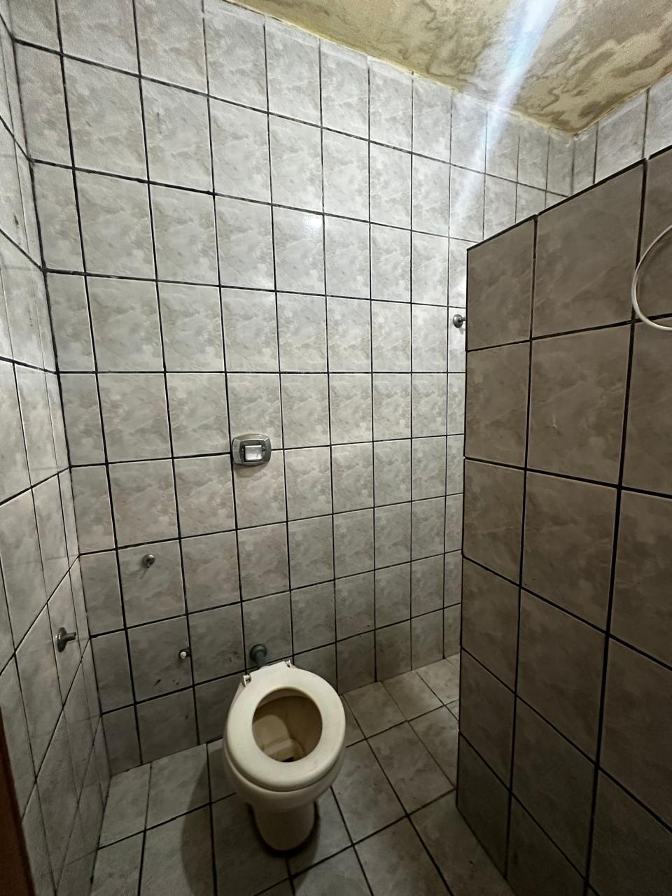Vende casa no Moisés Reis