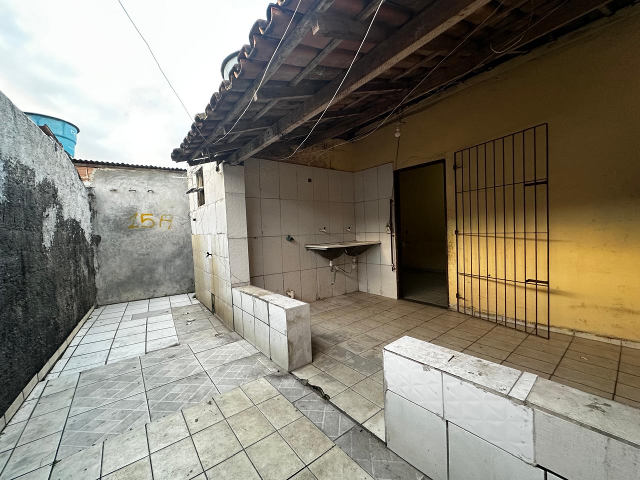Vende casa no Moisés Reis