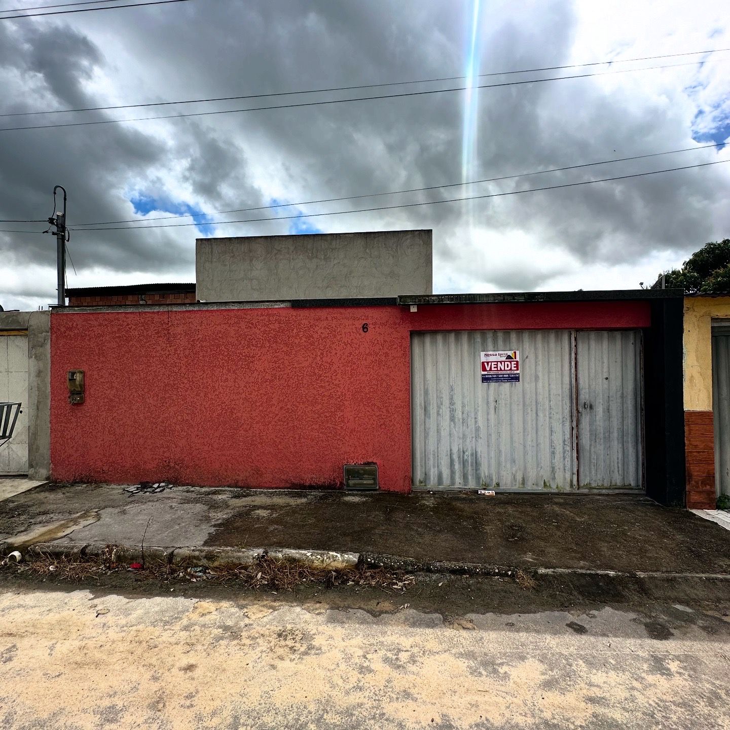 Vende casa no bairro Juca Rosa