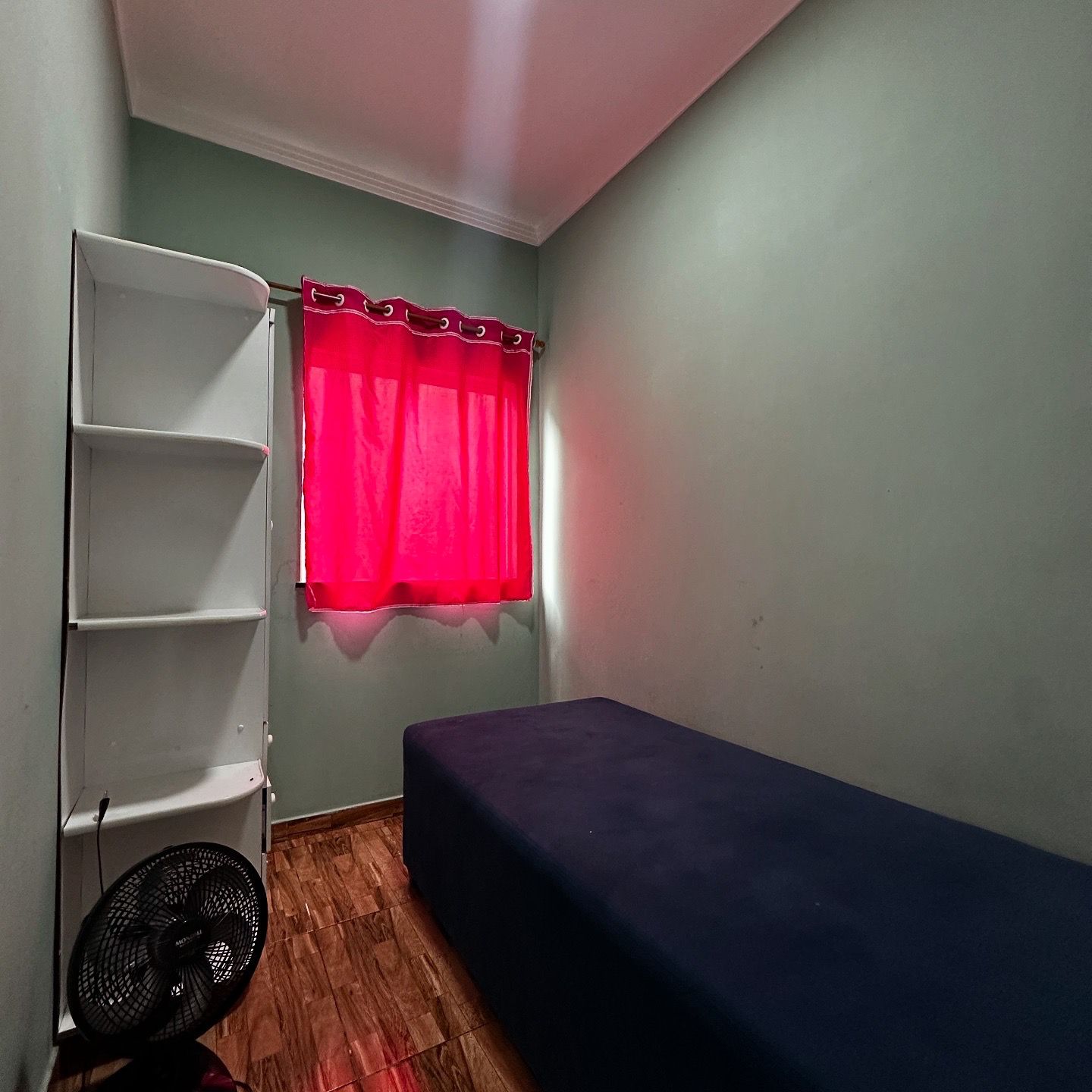 Vende casa no bairro Juca Rosa