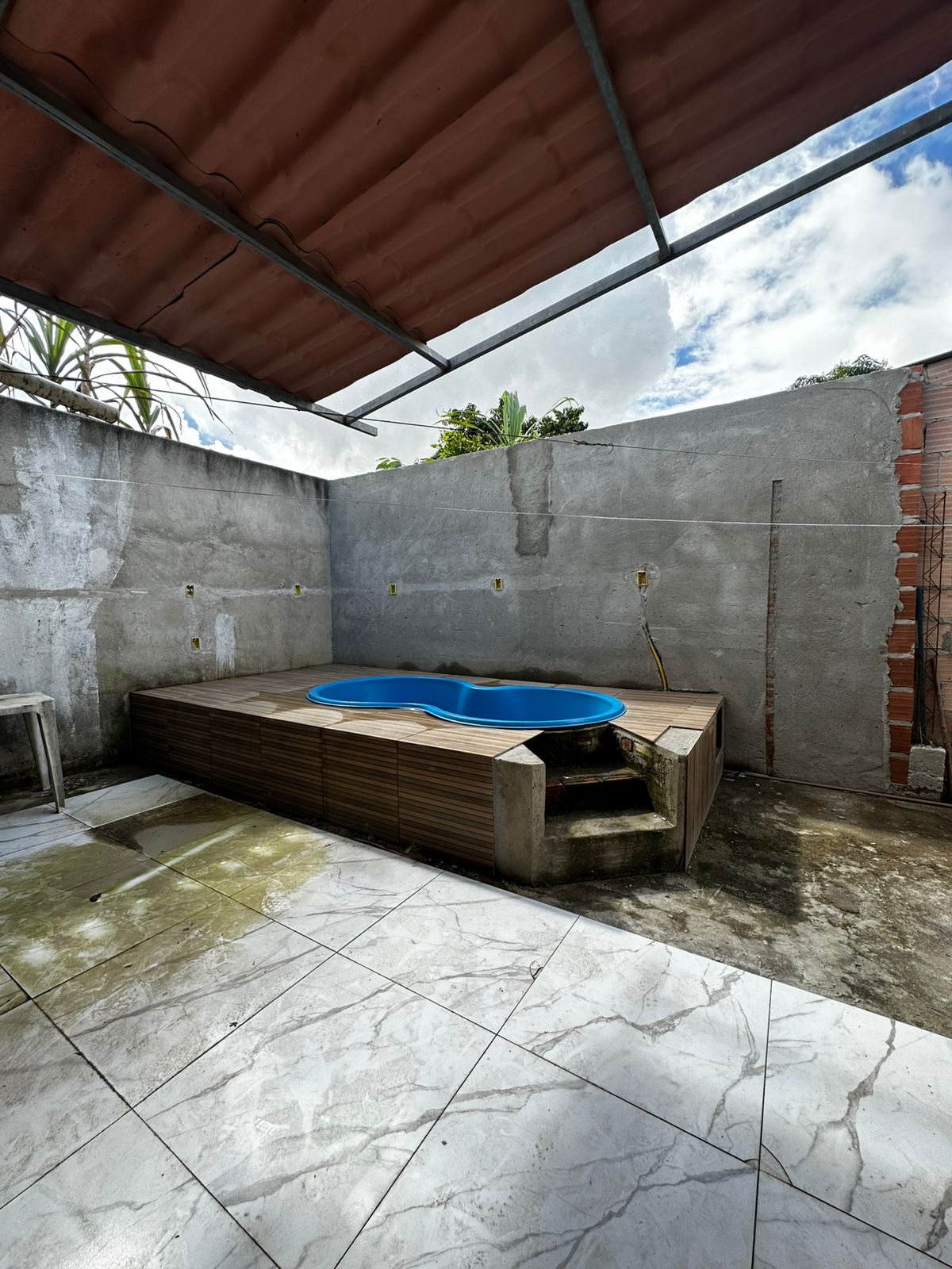 Vende casa no bairro Juca Rosa