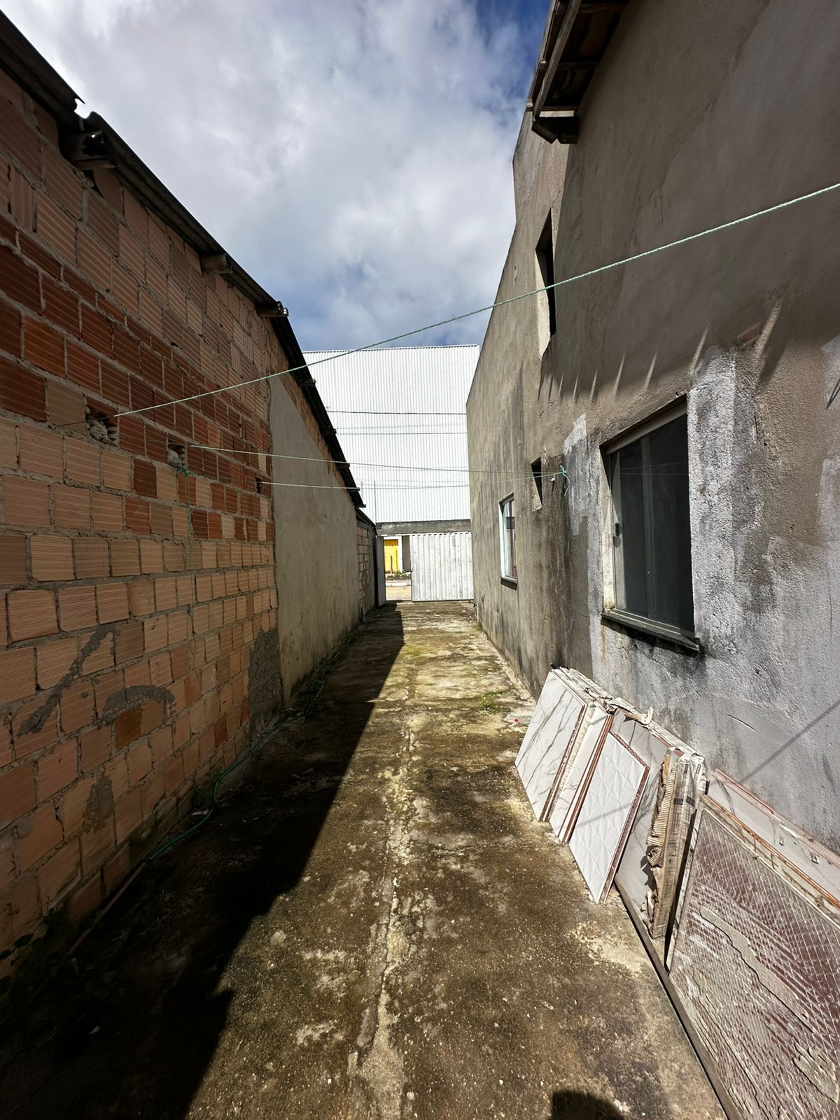 Vende casa no bairro Juca Rosa