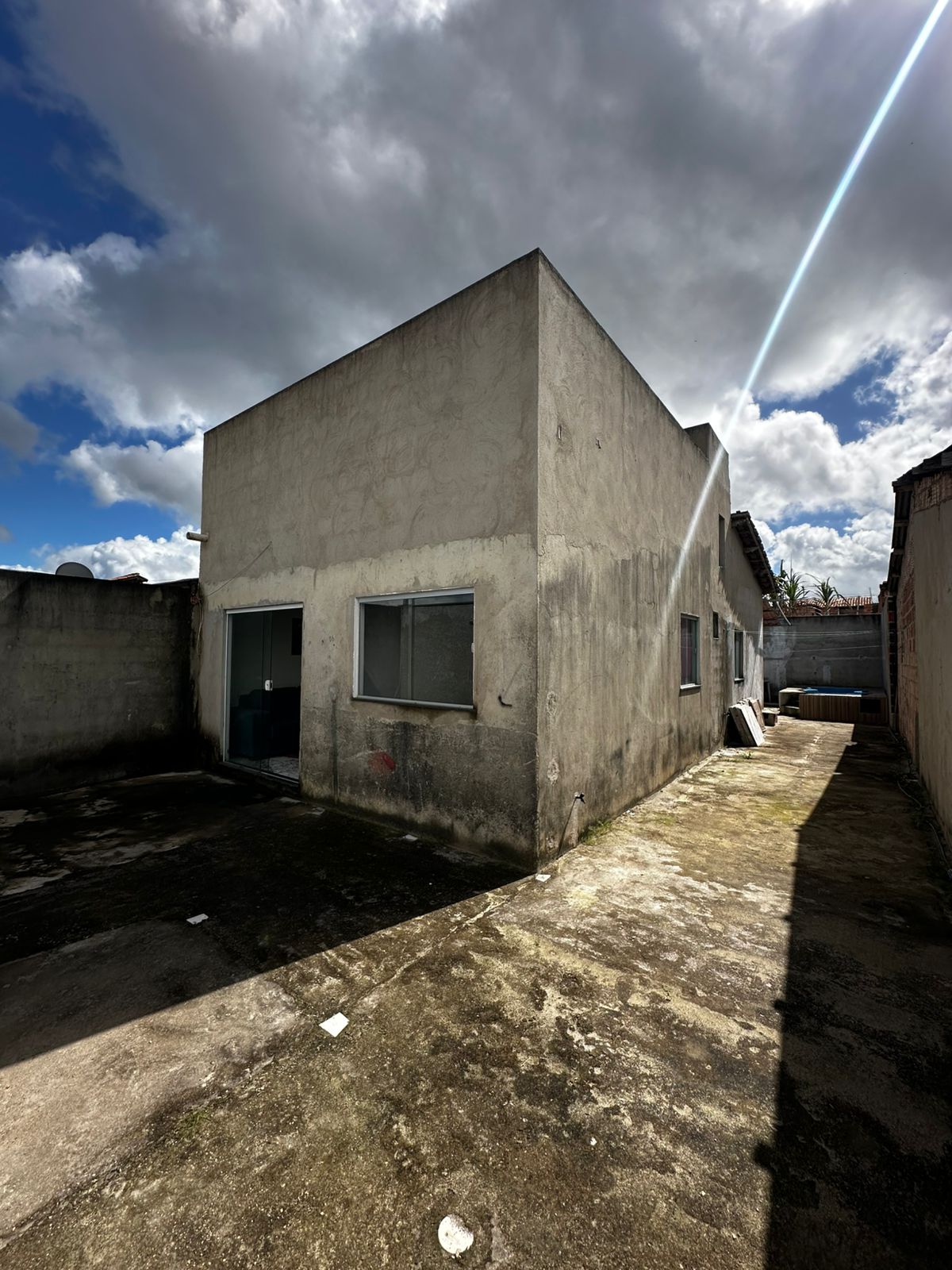 Vende casa no bairro Juca Rosa
