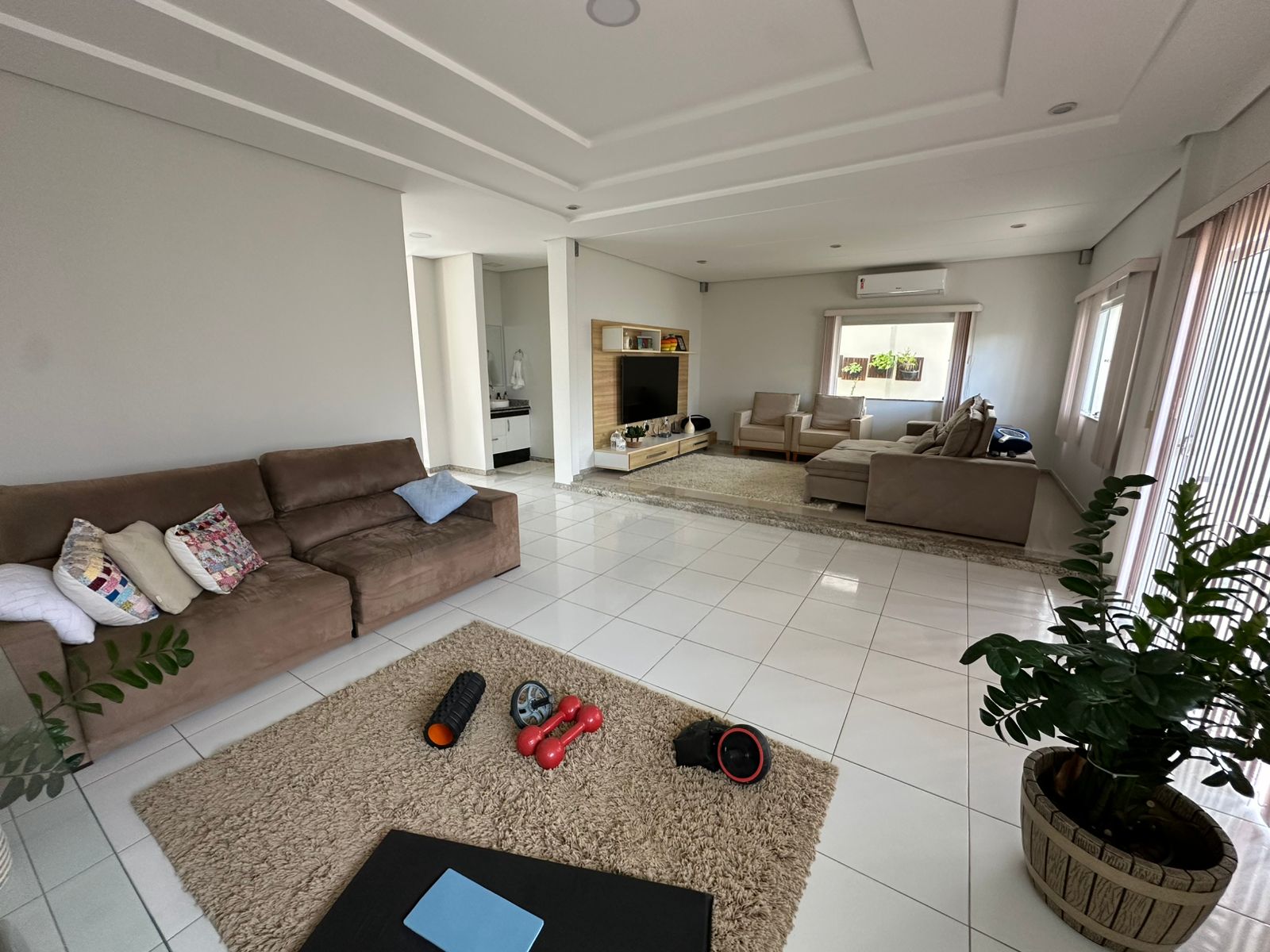 Vende bela casa no bairro Matinha