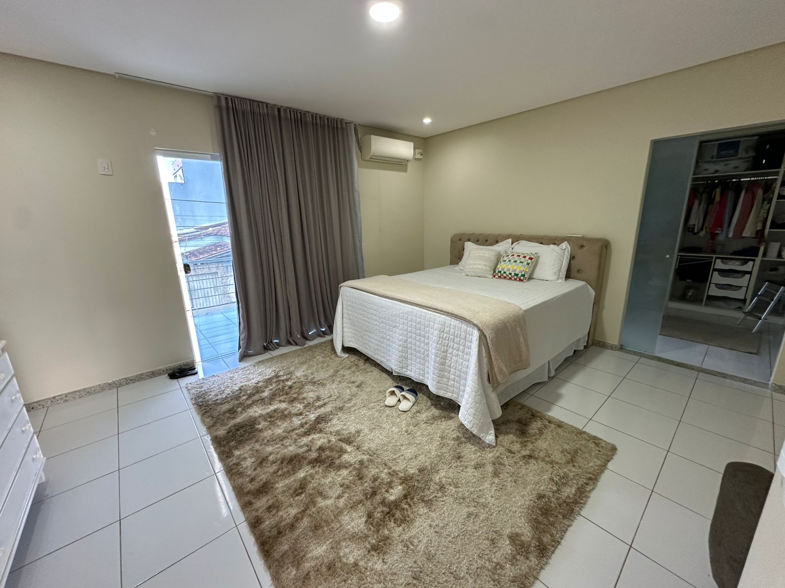 Vende bela casa no bairro Matinha