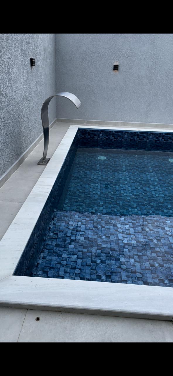 Vende belo Duplex no Jardim América I 