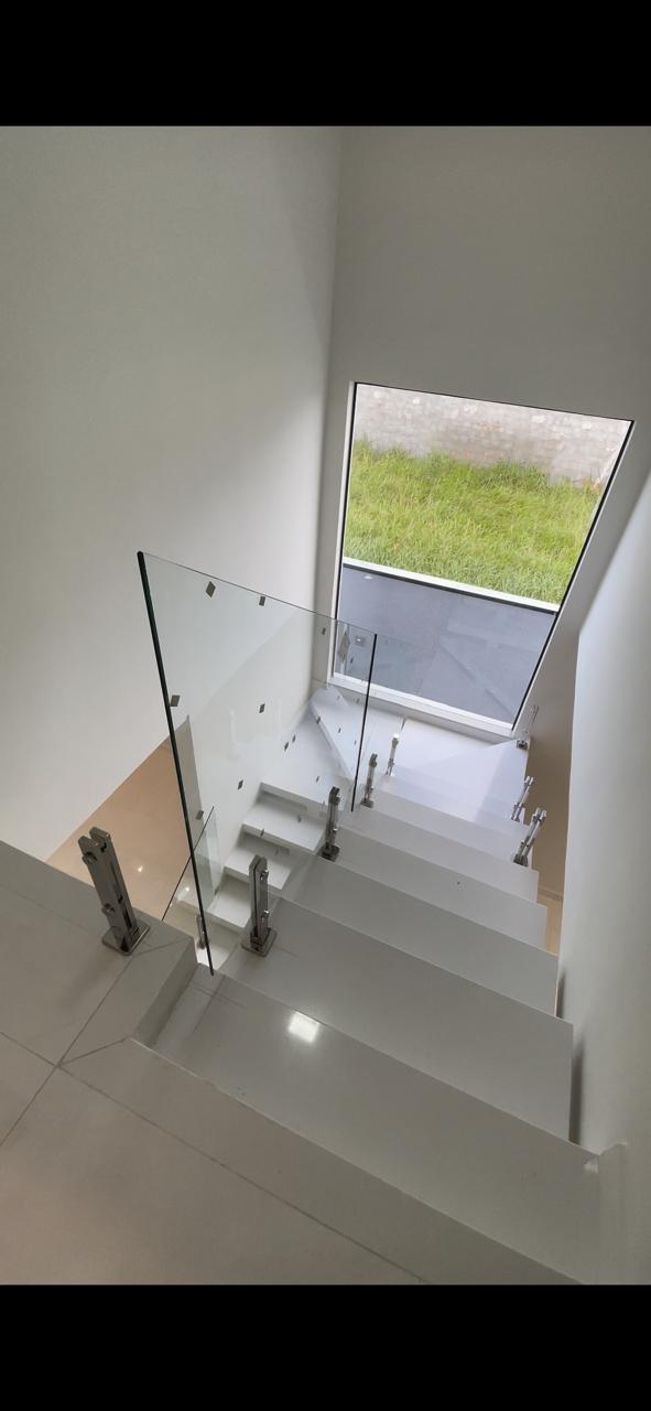 Vende belo Duplex no Jardim América I 