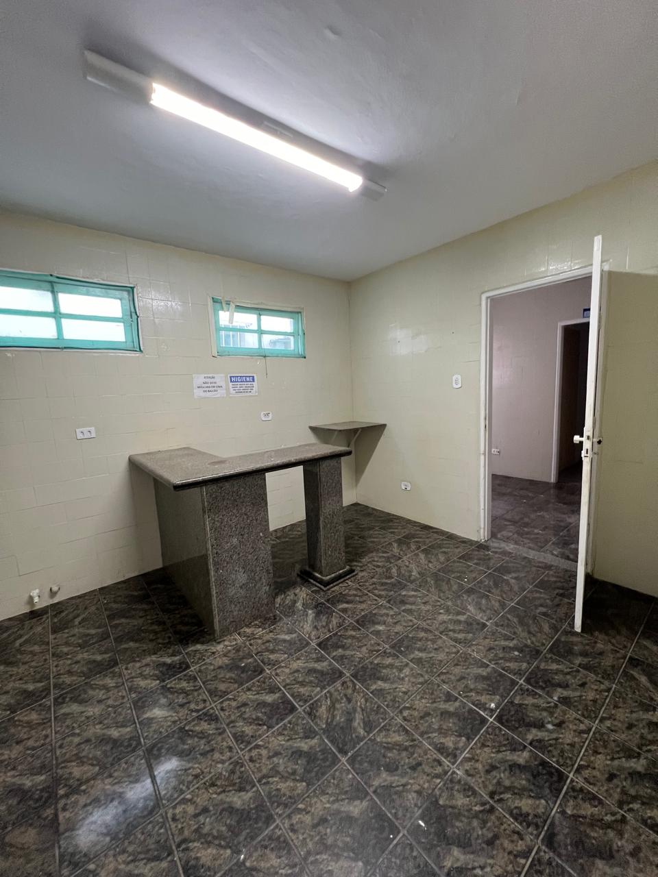 Vende imóvel comercial e residencial