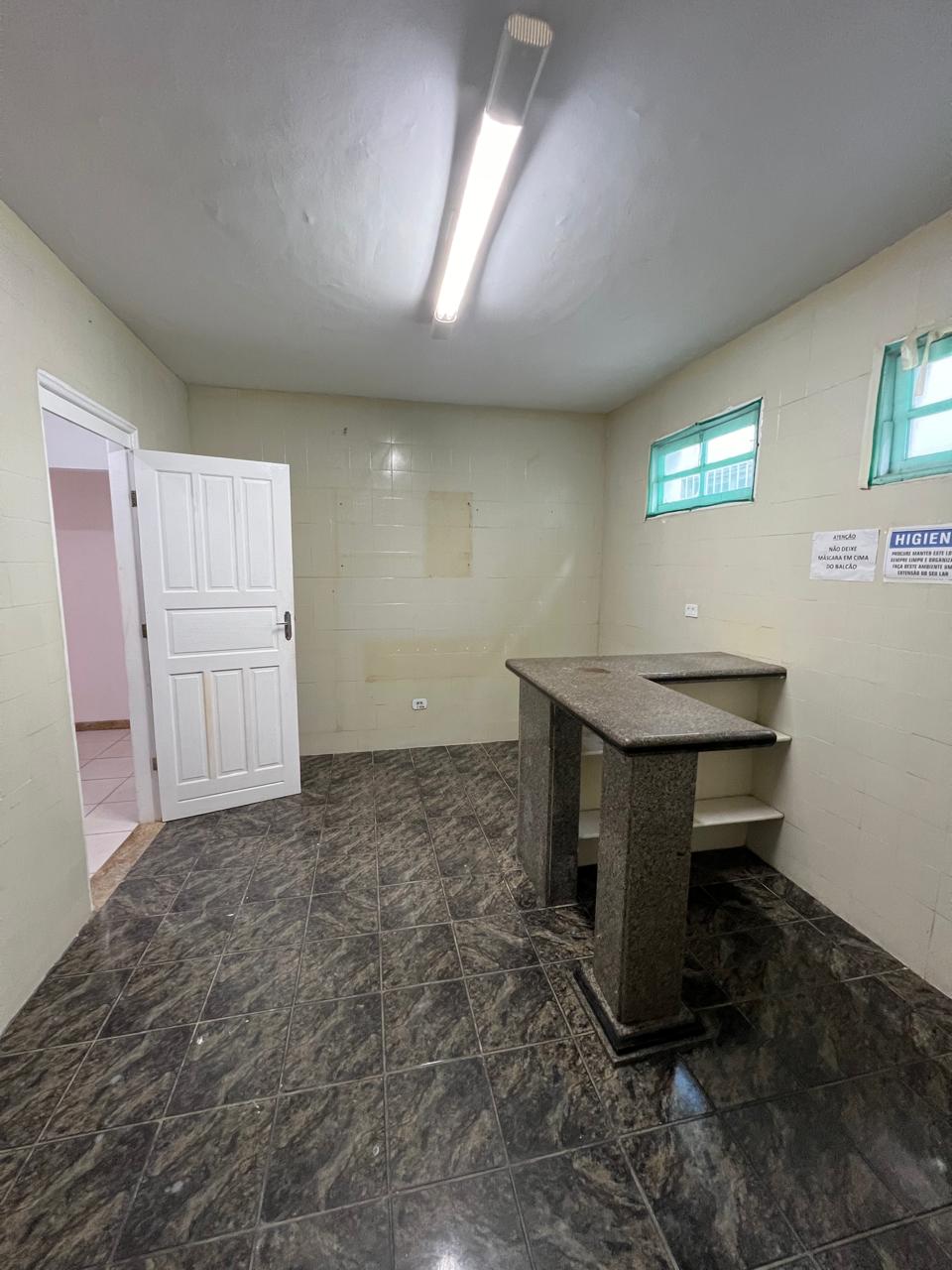 Vende imóvel comercial e residencial