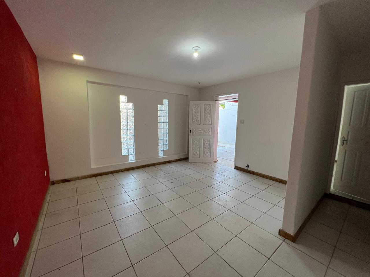 Vende imóvel comercial e residencial