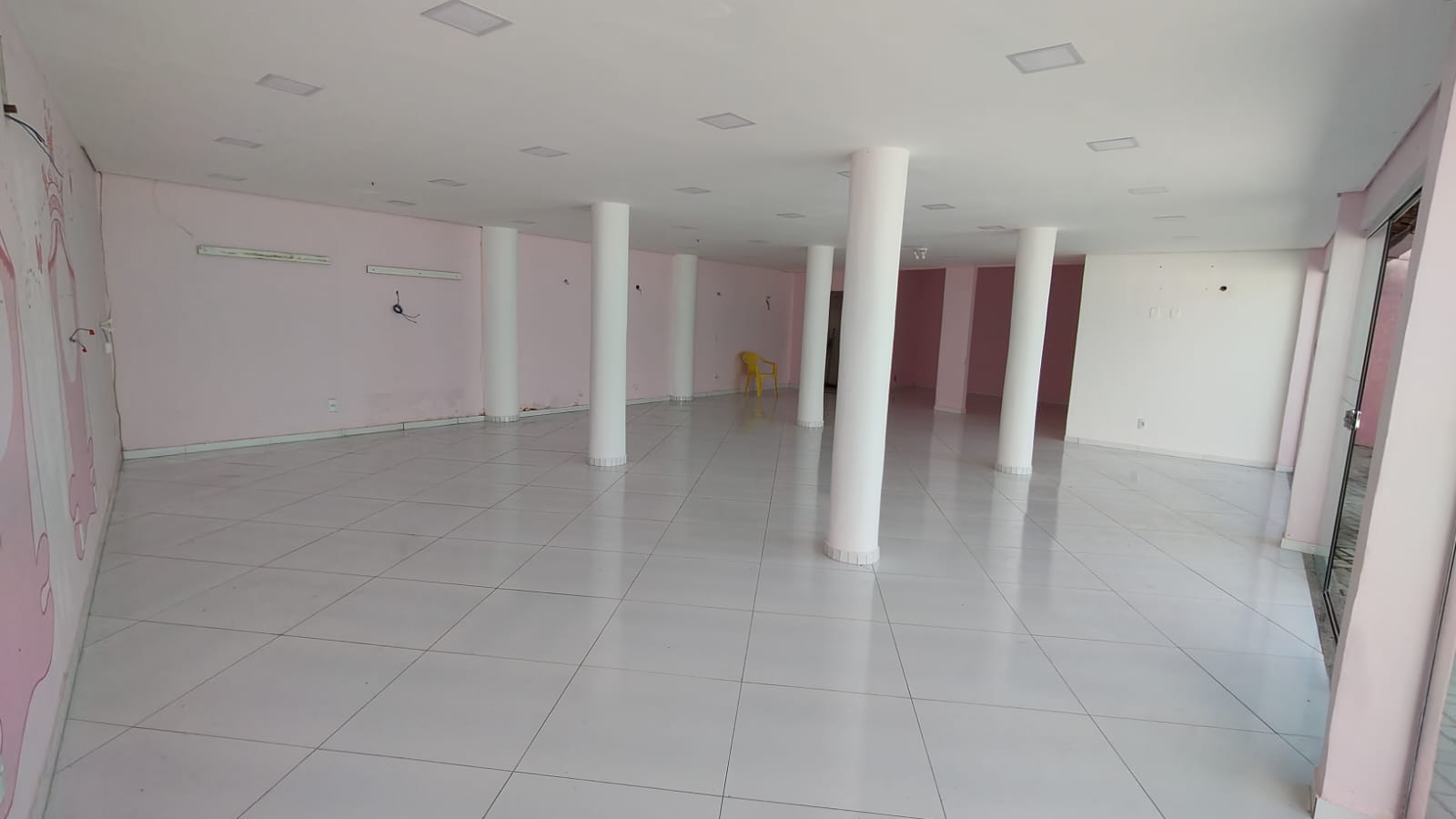 Casa comercial - Locação, Centro, Eunápolis, BA