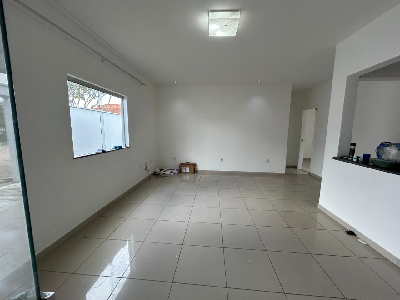 Aluga Casa no bairro Antares