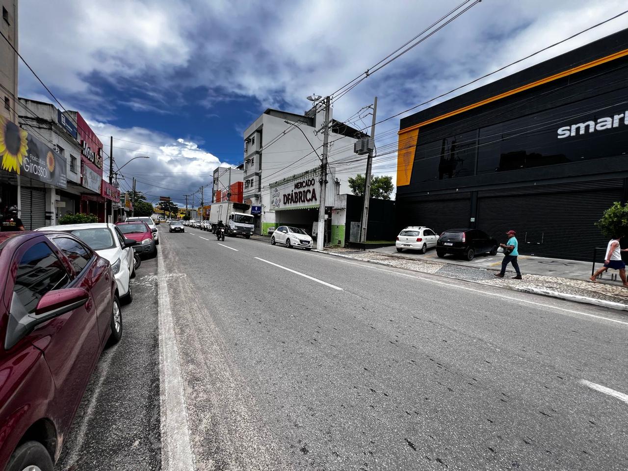 Aluga ótimo Ponto Comercial - Av. Porto Seguro