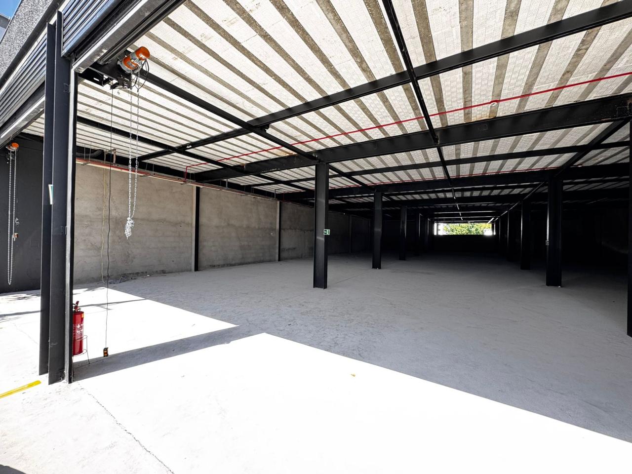 Aluga ótimo Ponto Comercial - Av. Porto Seguro