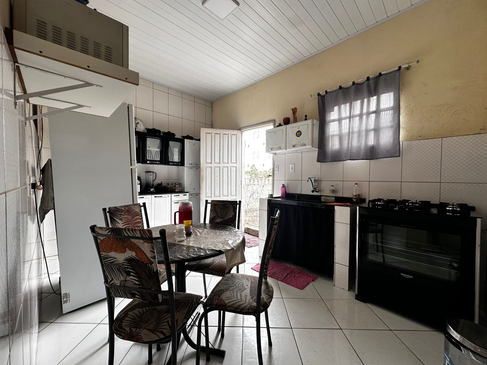 Vende casa no bairro Moises Reis