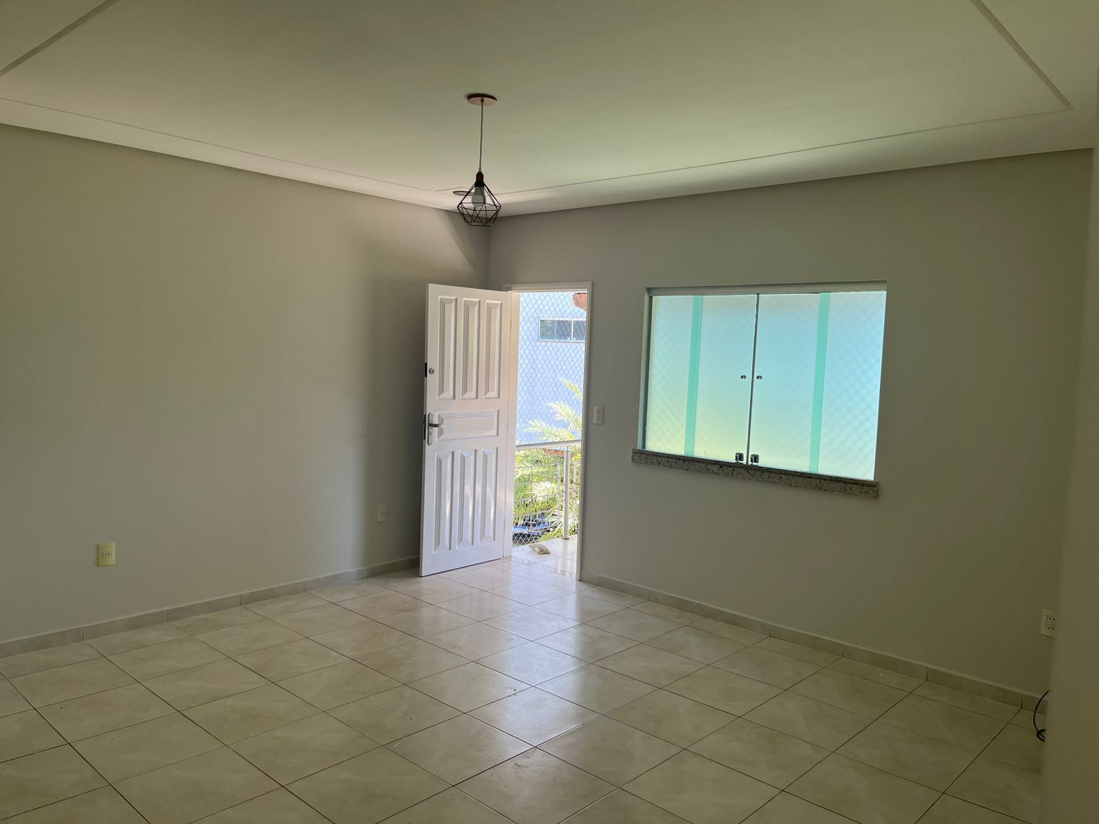 Aluga Apartamento em Condomínio no Centro