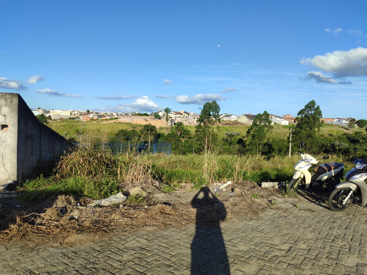 Vende Terreno com declive na Matinha