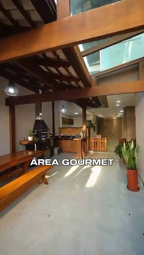 Vende Casa Duplex no Centro