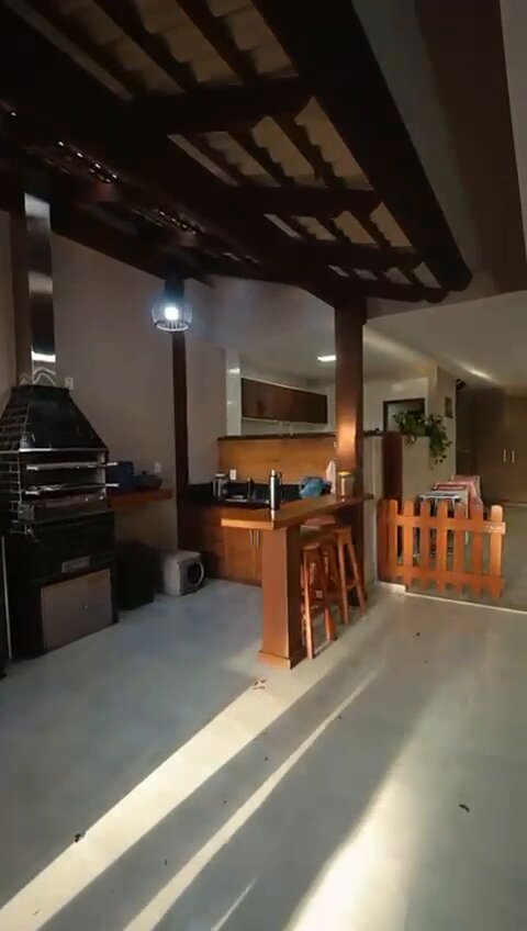 Vende Casa Duplex no Centro