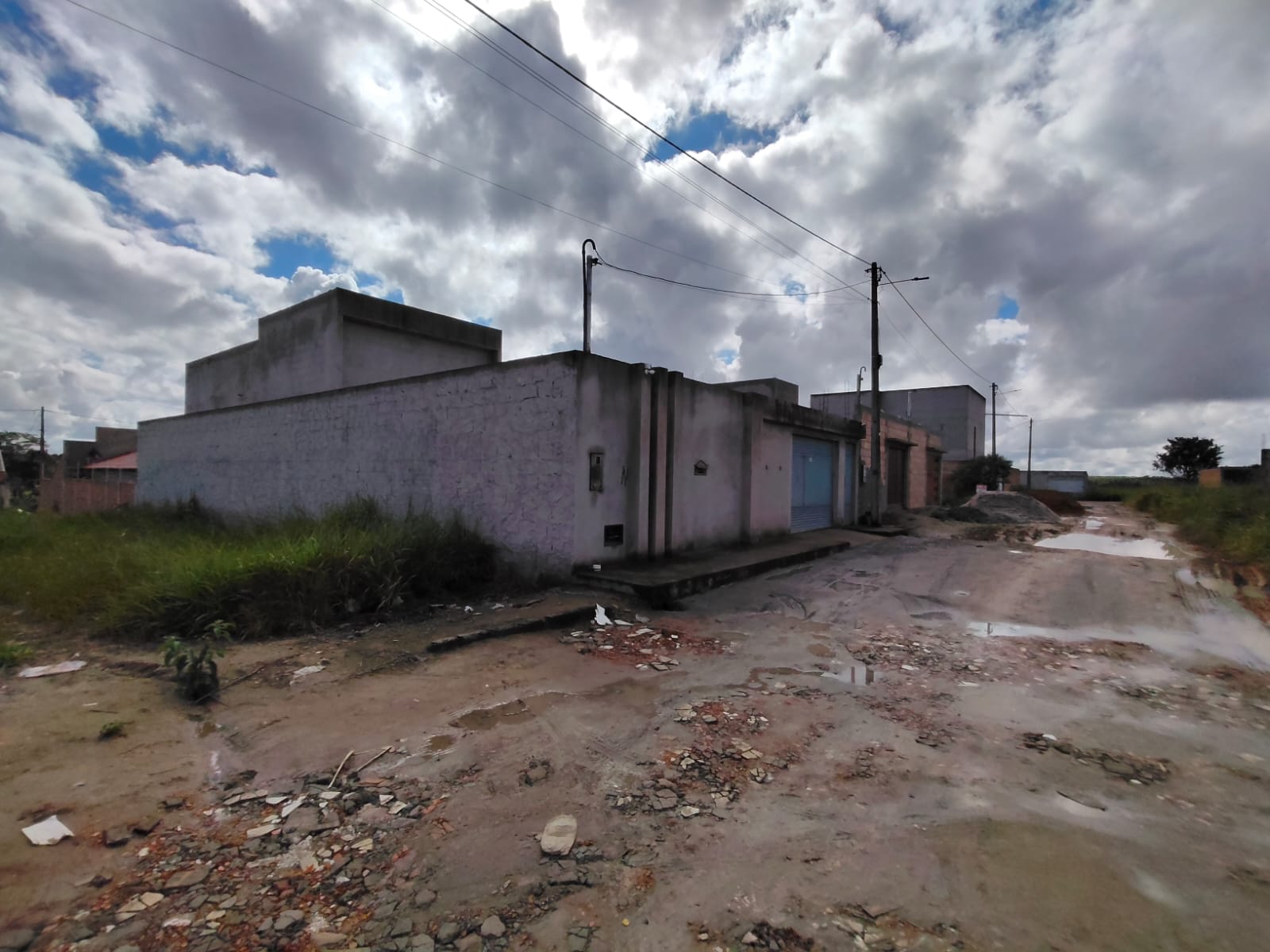 VENDE TERRENO NO ENCANTO DAS AGUAS