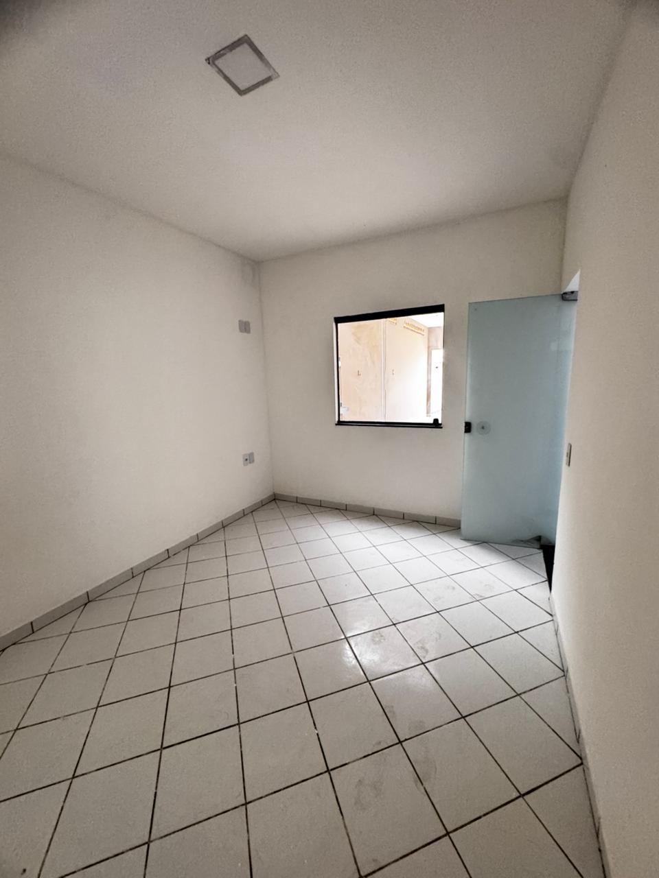 Casa à venda no bairro Vivendas