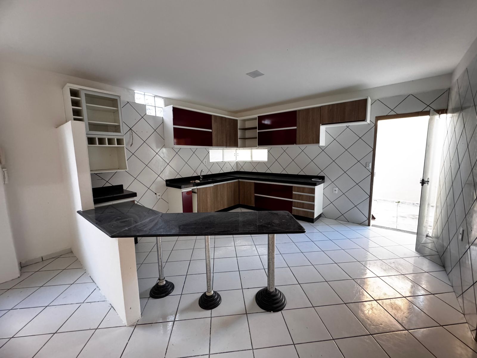 Casa à venda no bairro Vivendas