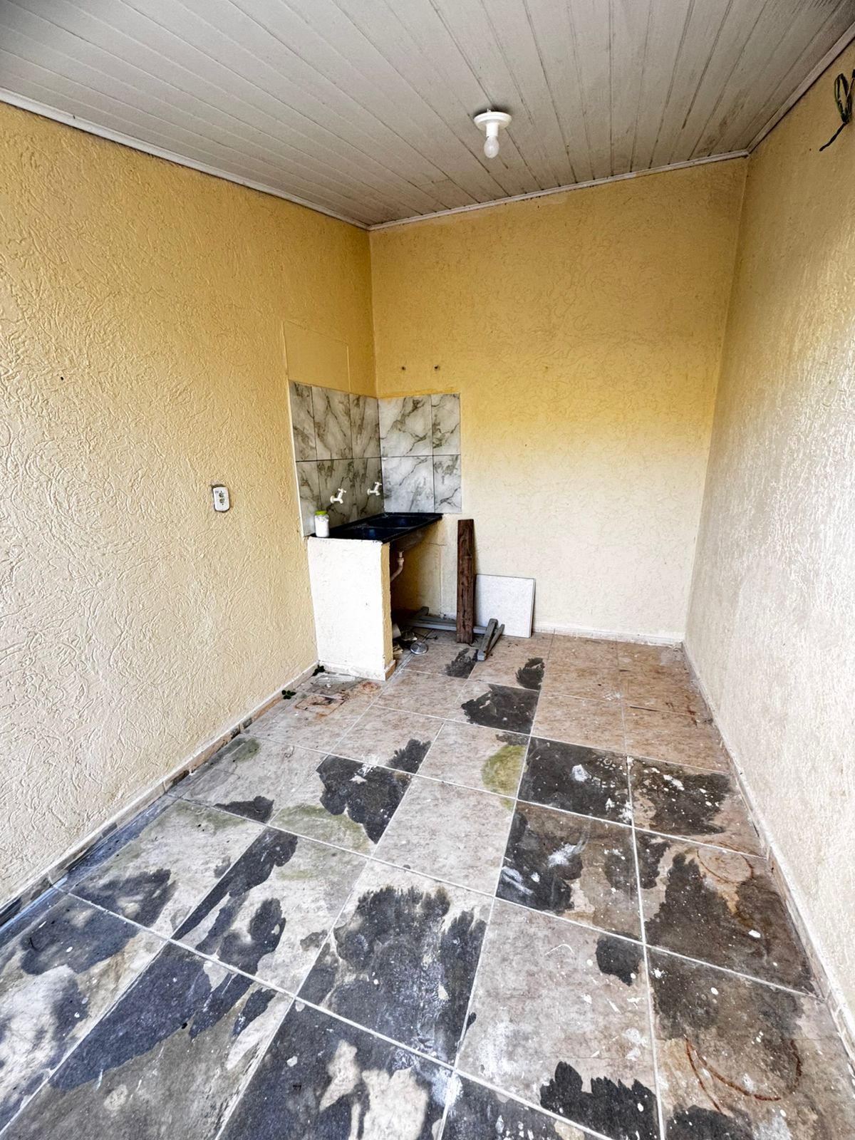 Casa à venda no bairro Vivendas