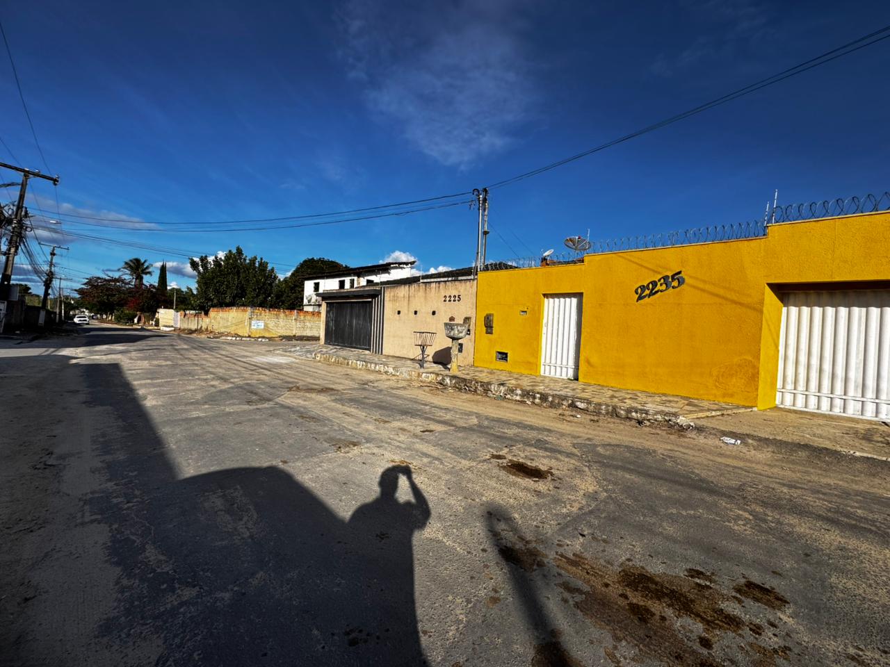 Casa à venda no bairro Vivendas