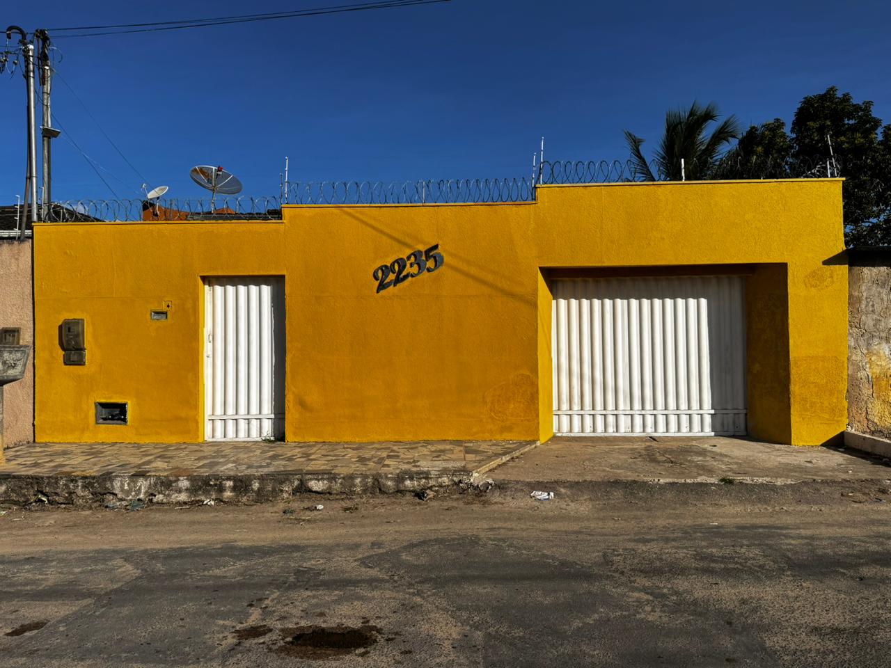 Casa à venda no bairro Vivendas