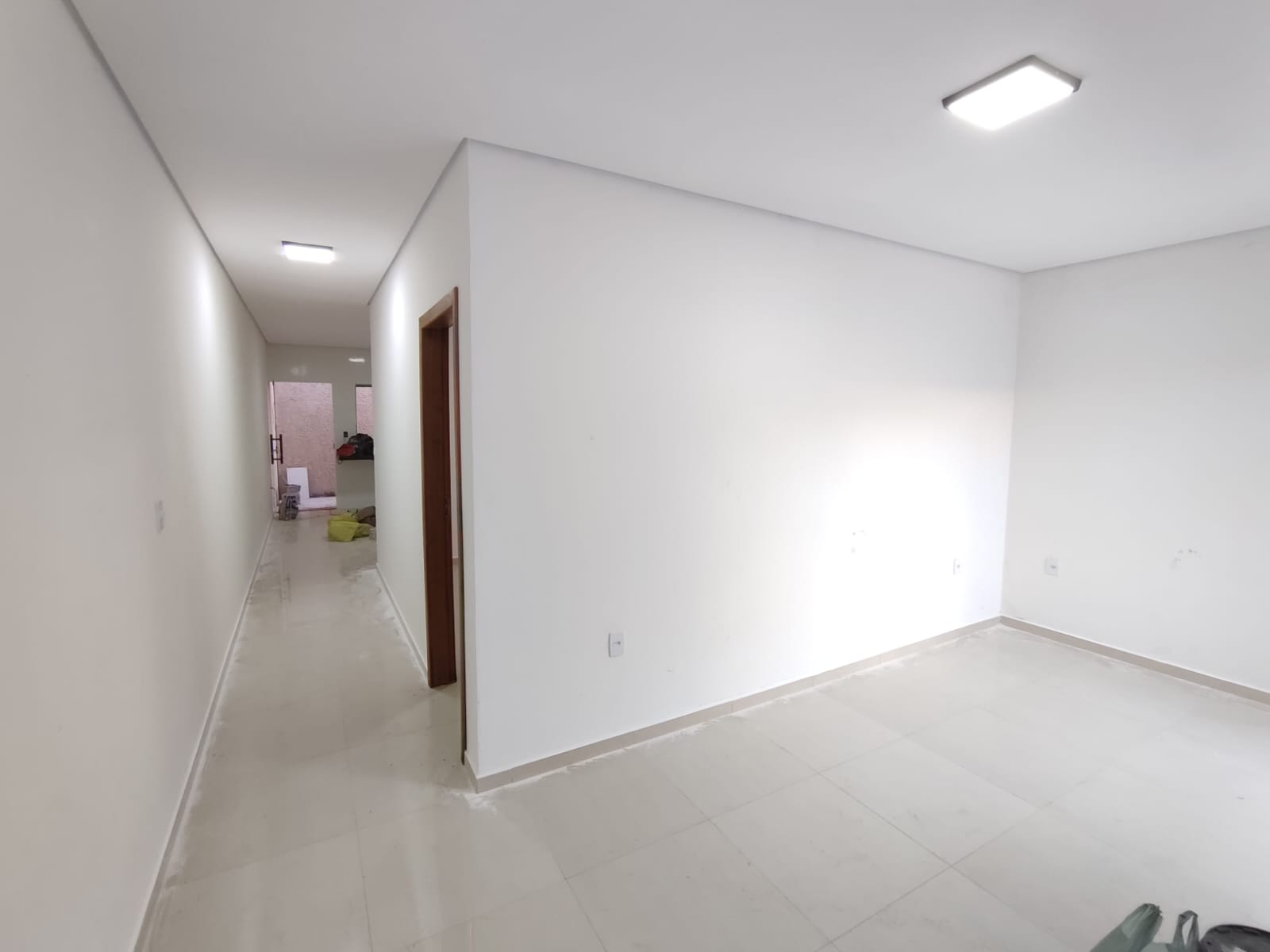 Vende Casa Nova no bairro Dinah Borges
