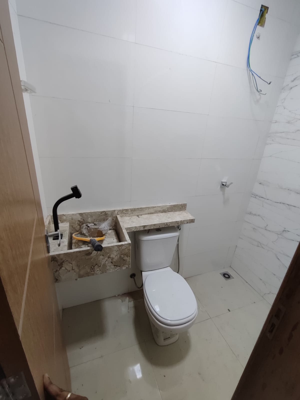 Vende Casa Nova no bairro Dinah Borges