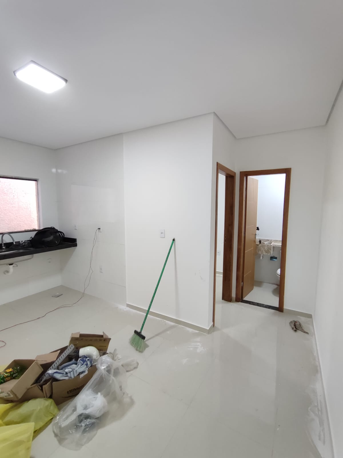 Vende Casa Nova no bairro Dinah Borges