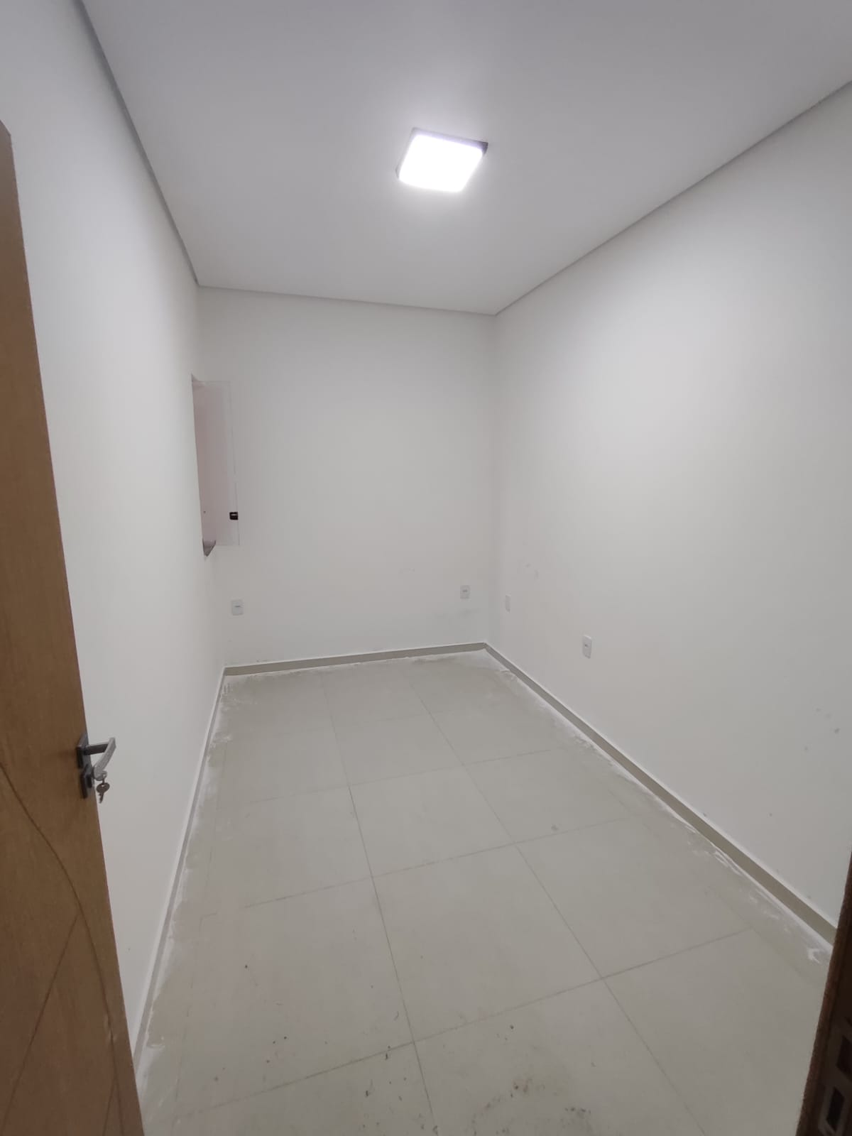 Vende Casa Nova no bairro Dinah Borges