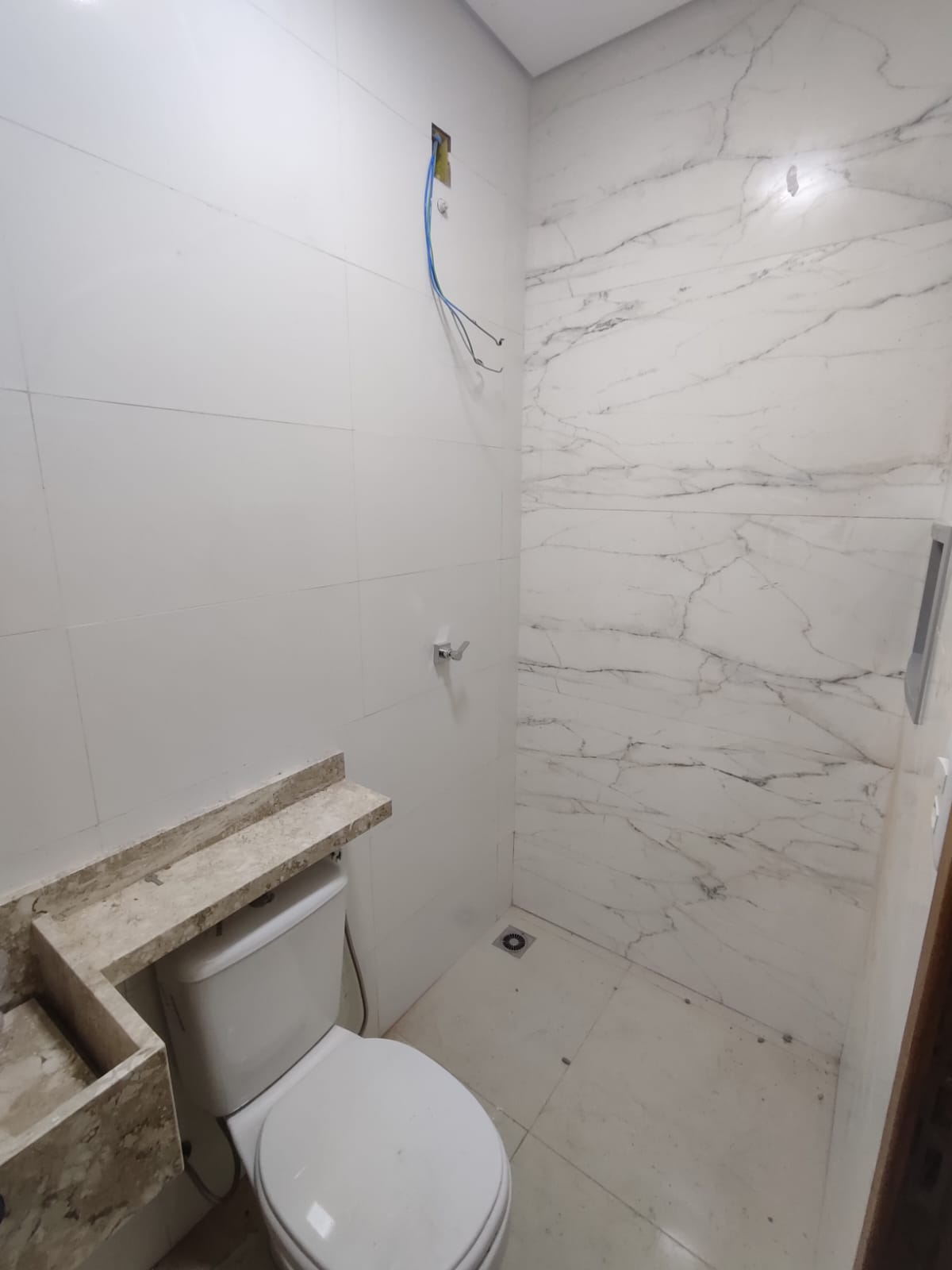 Vende Casa Nova no bairro Dinah Borges