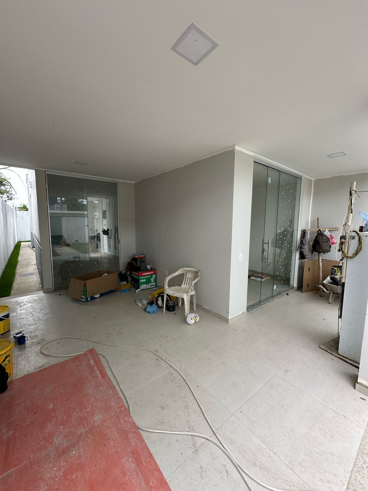 Vende Casa com Laje no Santa Isabel