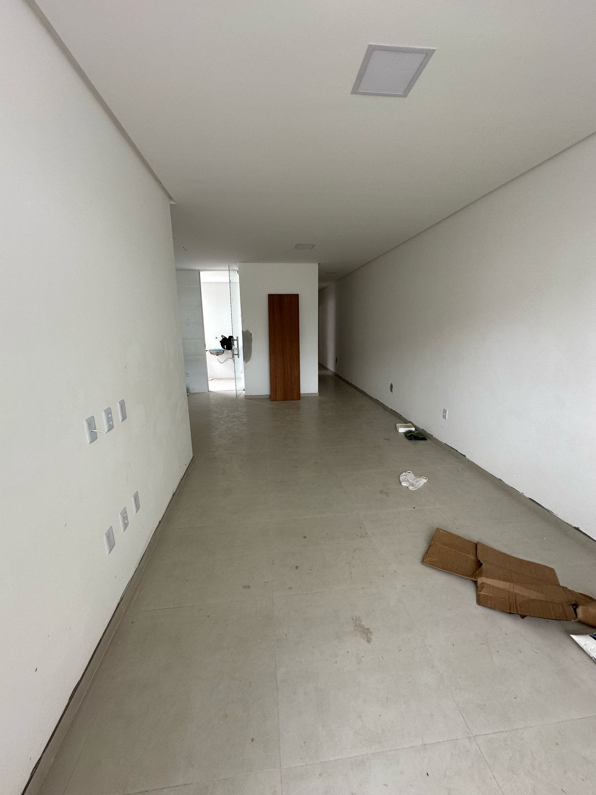Vende Casa com Laje no Santa Isabel