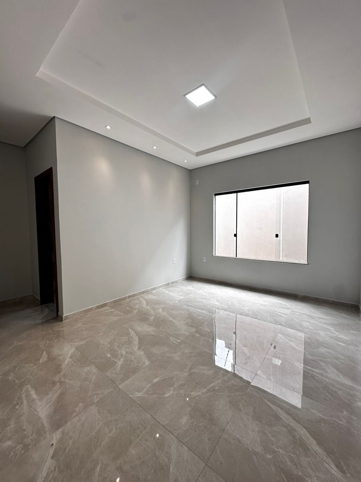 Vende Casa Com Acabamento Premium  Bairro Dinah Borges