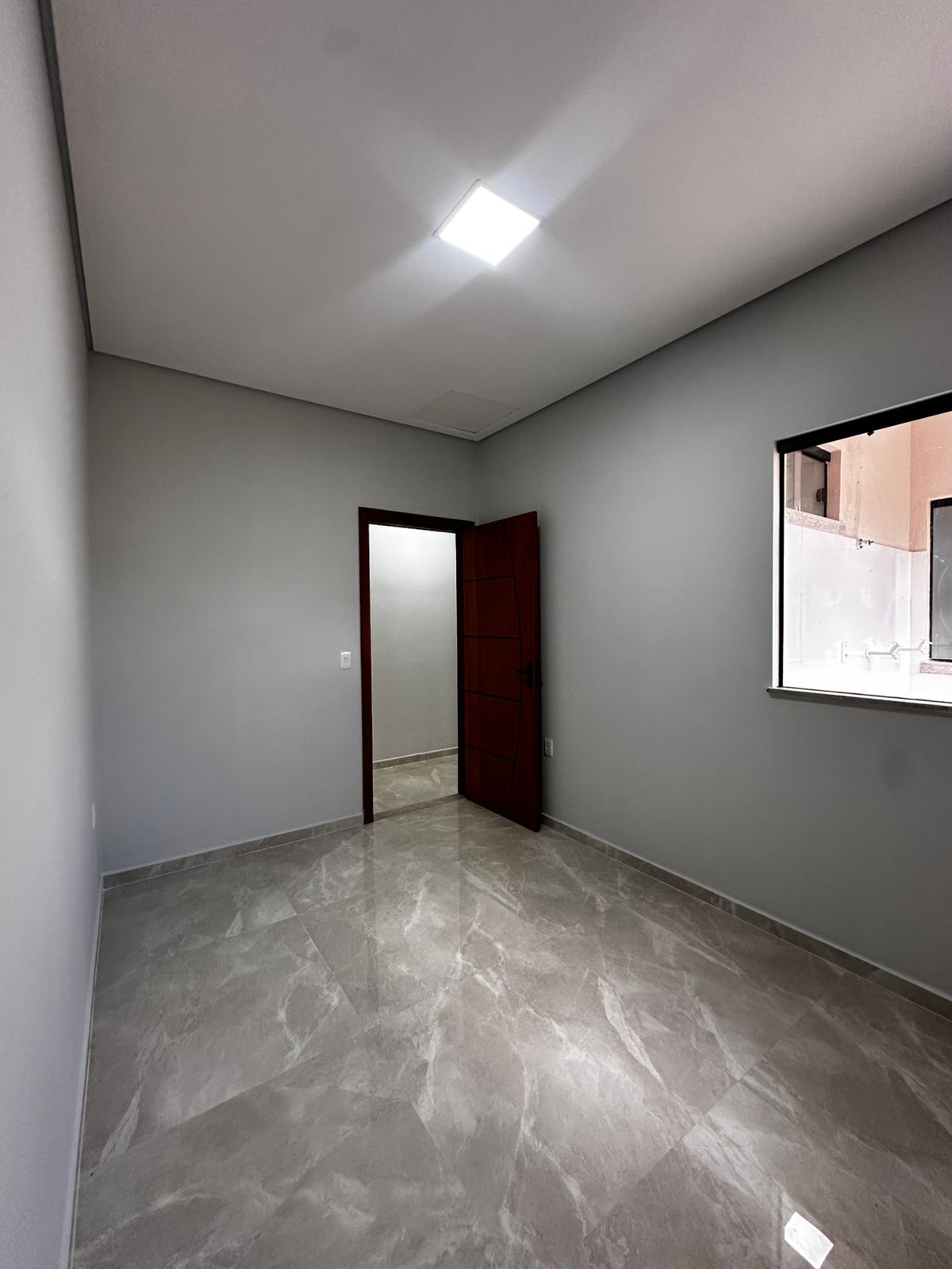 Vende Casa Com Acabamento Premium  Bairro Dinah Borges