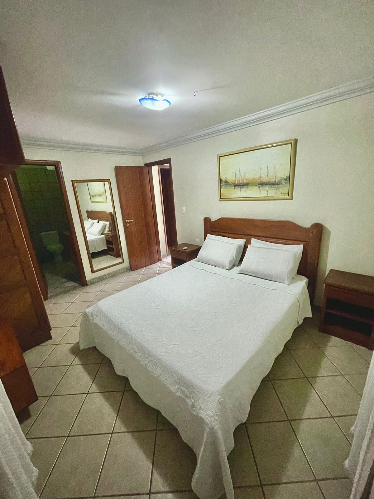 Vende apartamento mobiliado em  Porto Seguro